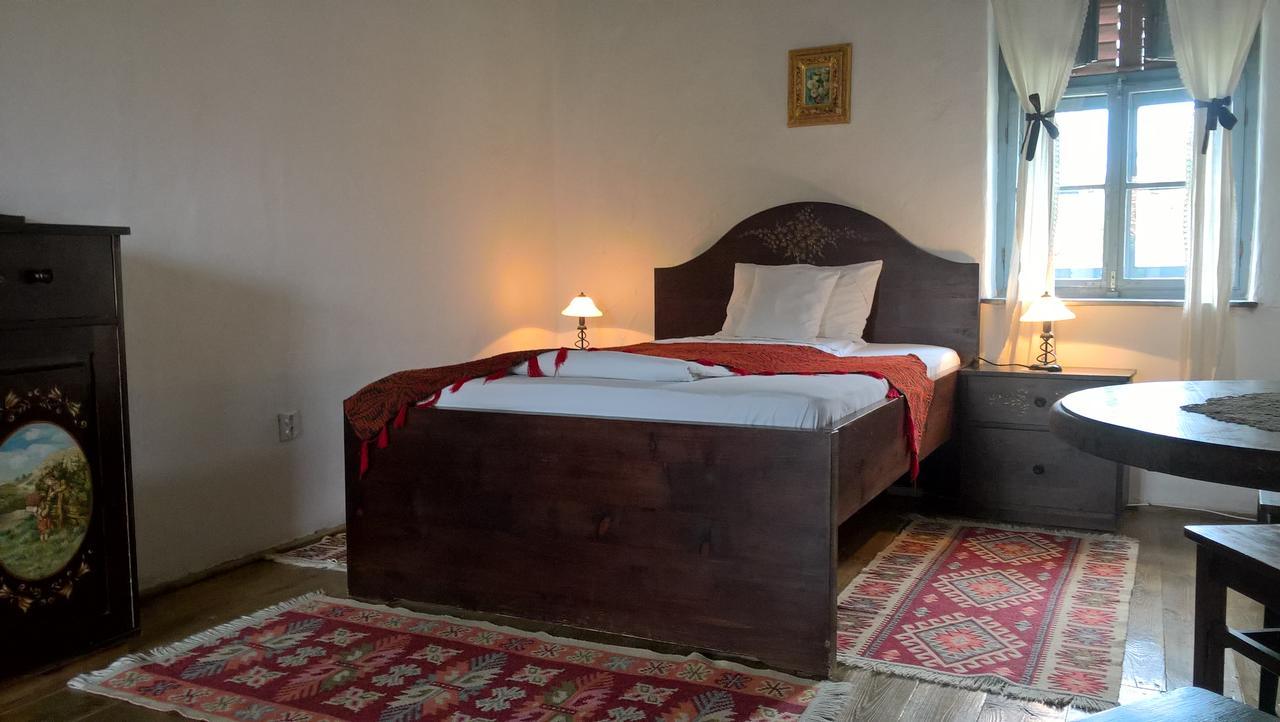 Casa Cu Zorele, Crit 189 Exteriör bild